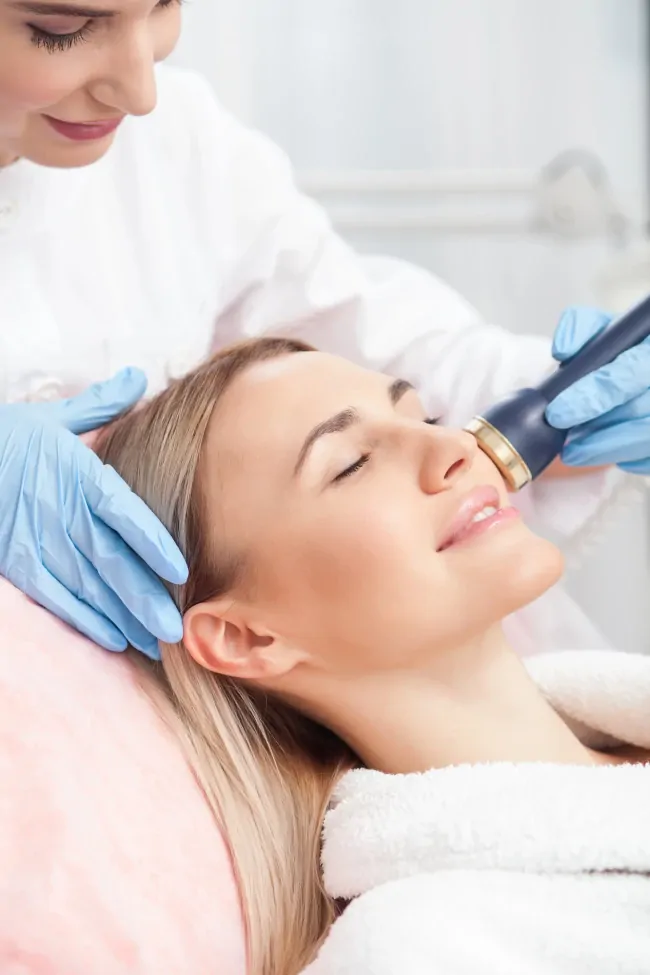 Laser frakcyjny s-co2 usuwanie zmarszczek, blizn, przebarwień